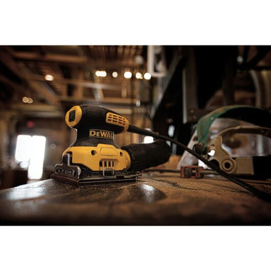 DEWALT PALM GRIP SANDER KIT